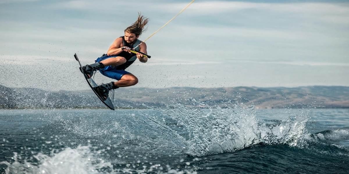 WAKEBOARD